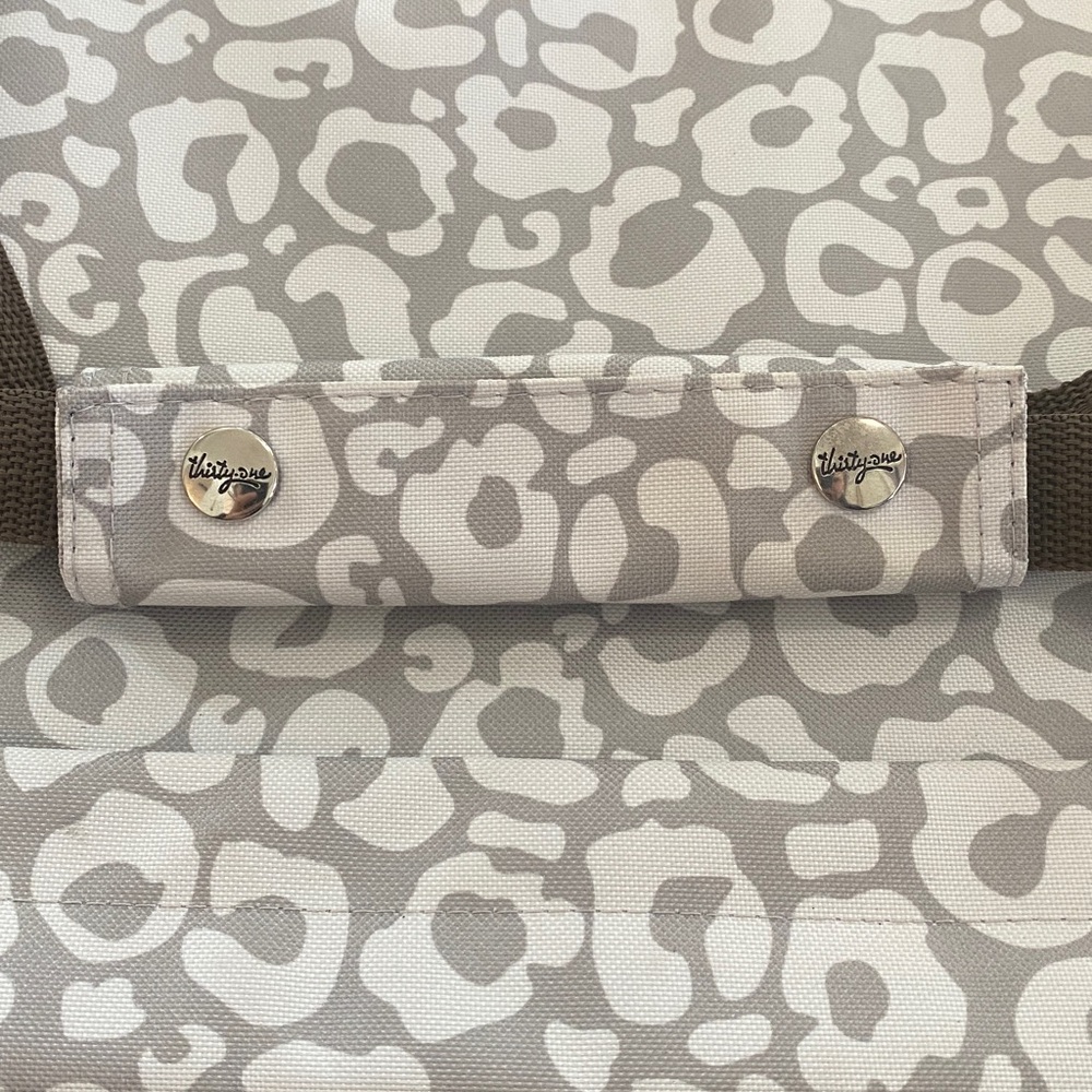Thirty-one Perfect Party Casserole Carrier - Picture 2 of 16